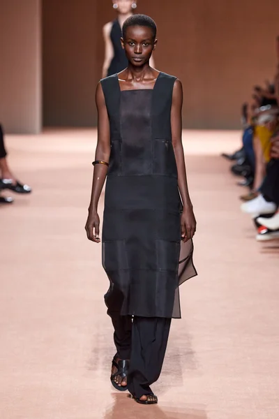 Look 54